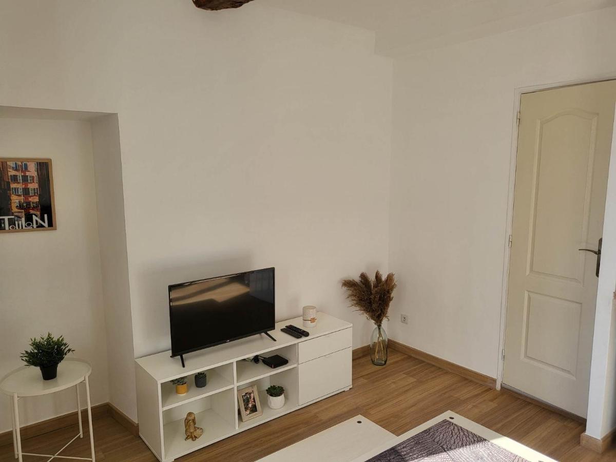 Studio Sur Le Port De Toulon Bagian luar foto